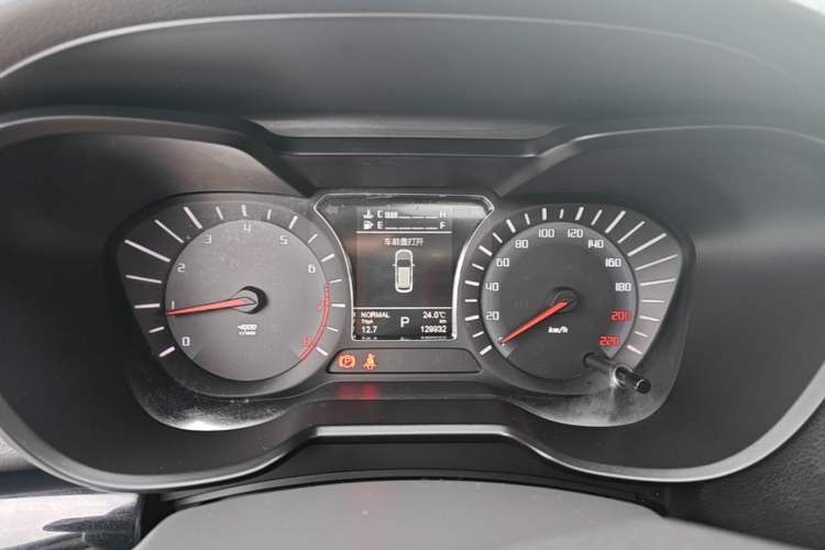 Used GAC Trumpchi GS4 2017 235T Automatic Two-Wheel Drive Luxury Smart Connectivity Version Instrument Cluster