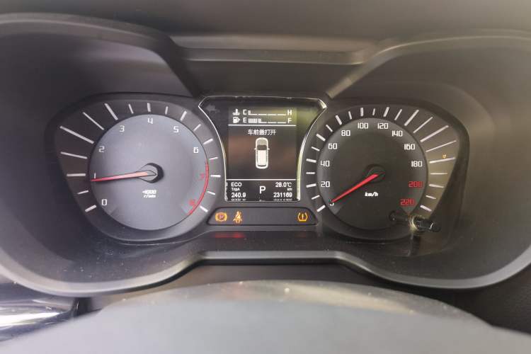 Used GAC Trumpchi GS4 2017 235T Automatic Two-Wheel Drive Luxury Smart Connectivity Version Instrument Cluster