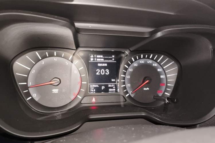 Used GAC Trumpchi GS4 2017 235T Automatic Two-Wheel Drive Luxury Smart Connectivity Version Instrument Cluster