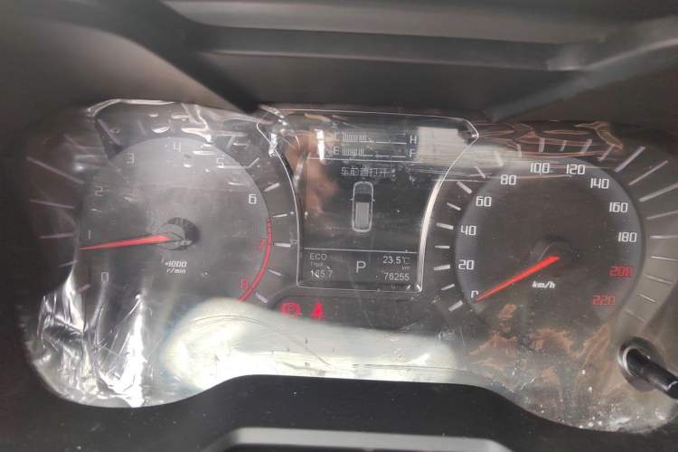 Used GAC Trumpchi GS4 2017 235T G-DCT Two-Wheel Drive Luxury Edition Instrument Cluster