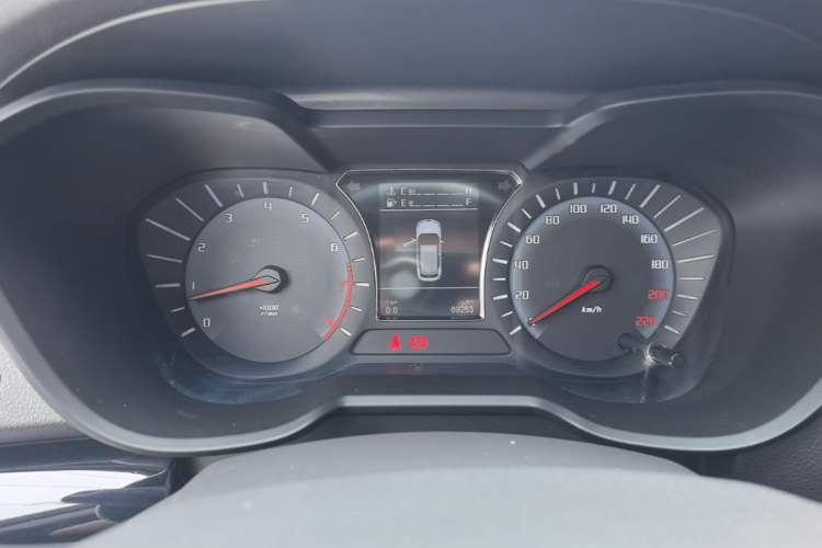 Used GAC Trumpchi GS4 2017 235T Manual Two-Wheel Drive Luxury Edition Instrument Cluster