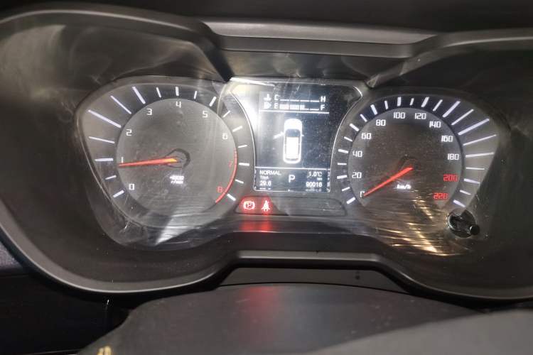 Used GAC Trumpchi GS4 2017 235T Automatic Two-Wheel Drive Luxury Smart Connectivity Version Instrument Cluster