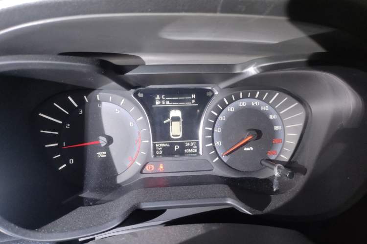 Used GAC Trumpchi GS4 2017 235T Automatic Two-Wheel Drive Luxury Smart Connectivity Version Instrument Cluster