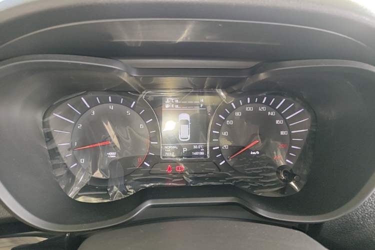 Used GAC Trumpchi GS4 2017 200T G-DCT Two-Wheel Drive Elite Edition Instrument Cluster