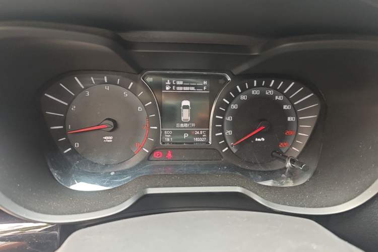 Used GAC Trumpchi GS4 2017 235T G-DCT Two-Wheel Drive Elite Edition Instrument Cluster