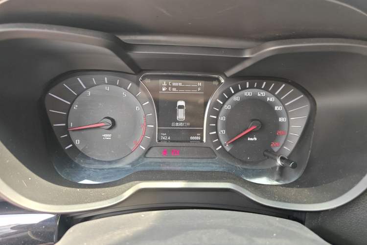Used GAC Trumpchi GS4 2017 200T Manual Two-Wheel Drive Elite Edition Instrument Cluster