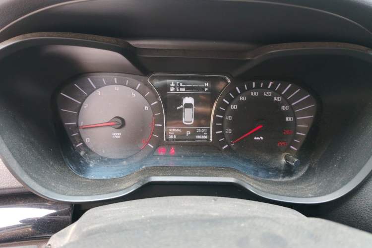 Used GAC Trumpchi GS4 2017 235T Automatic Two-Wheel Drive Luxury Smart Connectivity Version Instrument Cluster