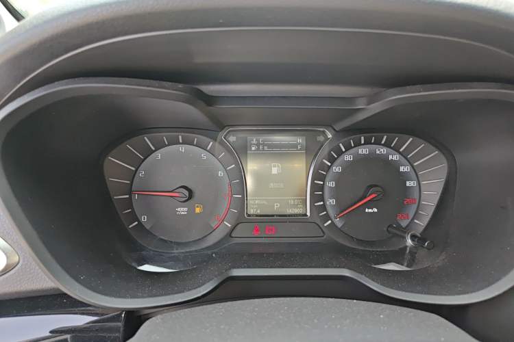 Used GAC Trumpchi GS4 2017 200T G-DCT Two-Wheel Drive Elite Edition Instrument Cluster