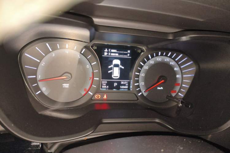 Used GAC Trumpchi GS4 2017 235T G-DCT Two-Wheel Drive Luxury Edition Instrument Cluster