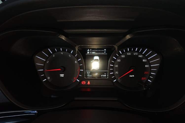 Used GAC Trumpchi GS4 2017 235T Automatic Two-Wheel Drive Elite Edition Instrument Cluster