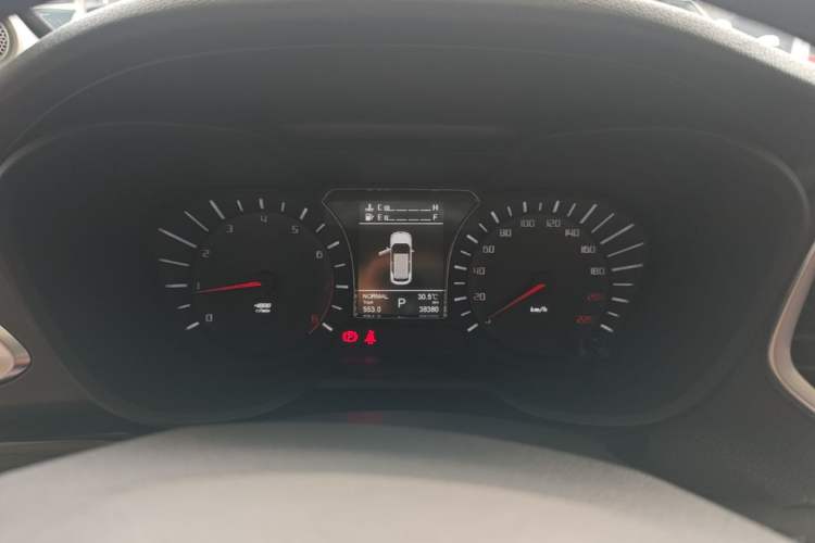 Used GAC Trumpchi GS4 2017 235T G-DCT Two-Wheel Drive Elite Edition Instrument Cluster