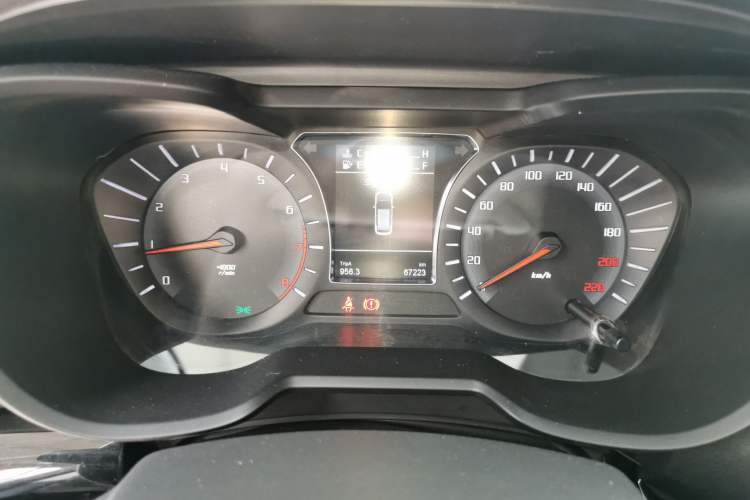 Used GAC Trumpchi GS4 2017 235T Manual Two-Wheel Drive Luxury Edition Instrument Cluster