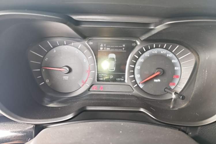 Used GAC Trumpchi GS4 2017 235T Automatic Two-Wheel Drive Elite Edition Instrument Cluster