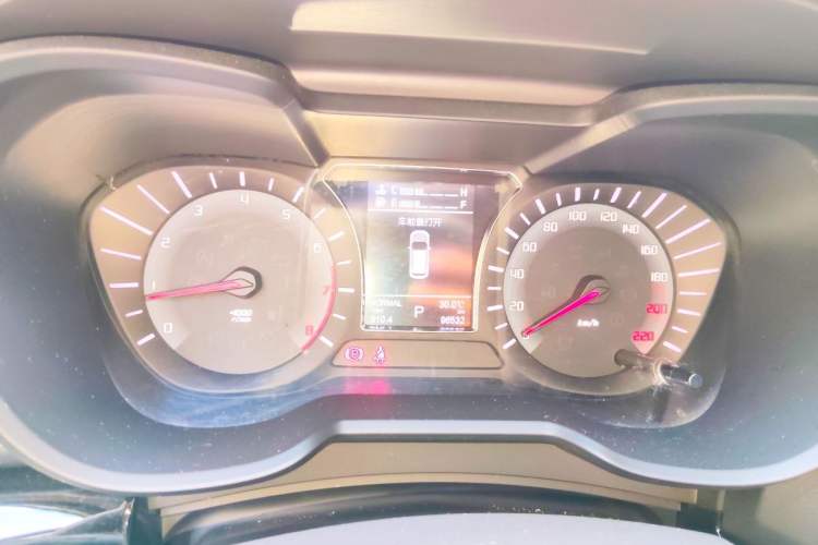 Used GAC Trumpchi GS4 2017 235T Automatic Two-Wheel Drive Luxury Smart Connectivity Version Instrument Cluster