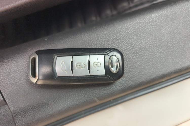 Used GAC Trumpchi GS4 2017 235T Automatic Two-Wheel Drive Elite Edition Interior 1