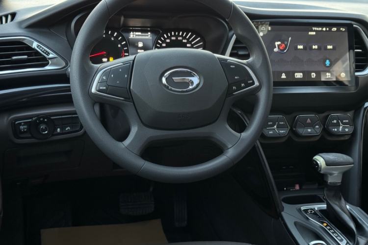 Used GAC Trumpchi GS4 2017 235T Automatic Two-Wheel Drive Elite Edition Interior 1
