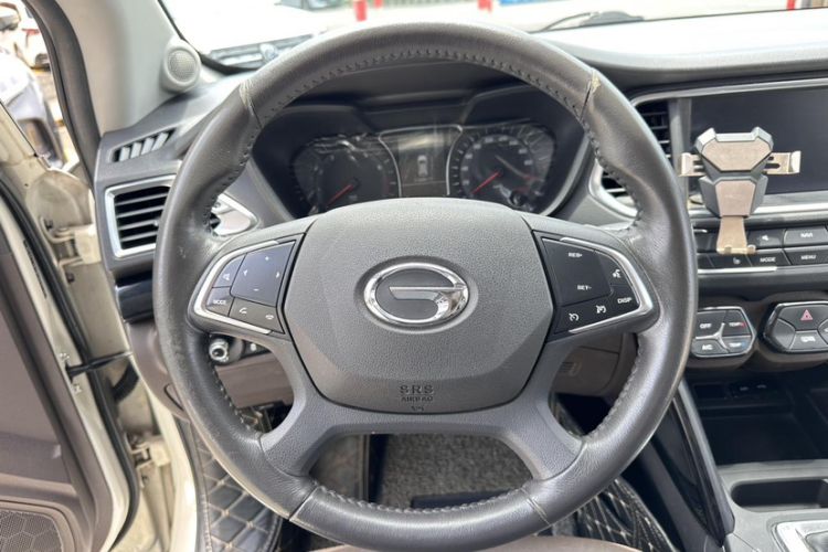 Used GAC Trumpchi GS4 2017 235T Manual Two-Wheel Drive Luxury Edition Interior 12