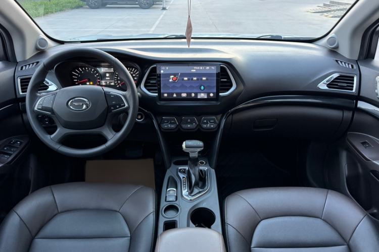 Used GAC Trumpchi GS4 2017 235T Automatic Two-Wheel Drive Elite Edition Interior 2