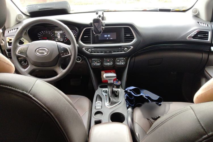 Used GAC Trumpchi GS4 2017 235T Automatic Two-Wheel Drive Elite Edition Interior 2