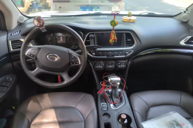 Used GAC Trumpchi GS4 2017 235T G-DCT Two-Wheel Drive Luxury Edition Interior 2