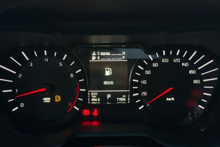 Used GAC Trumpchi GS4 2017 235T Automatic Two-Wheel Drive Elite Edition Interior 4