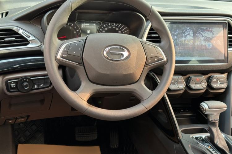 Used GAC Trumpchi GS4 2017 235T Automatic Two-Wheel Drive Elite Edition Interior 5