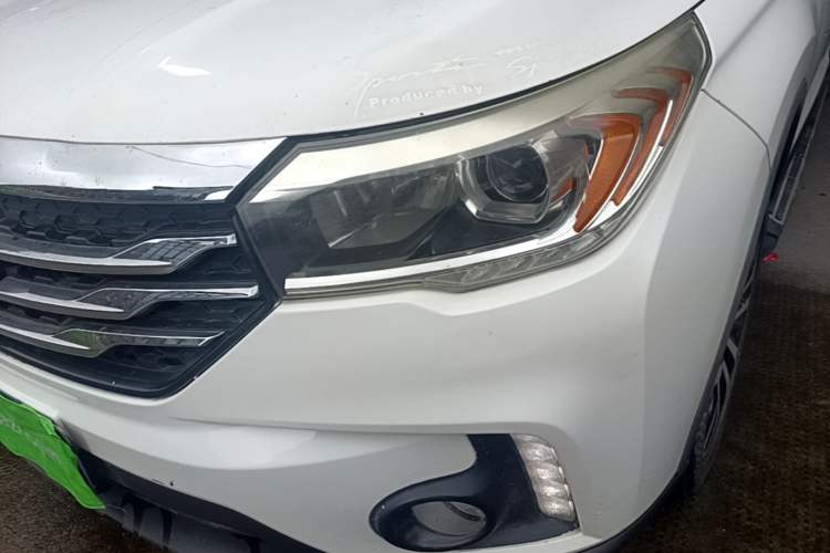 Used GAC Trumpchi GS4 2017 235T Automatic Two-Wheel Drive Luxury Smart Connectivity Version Left Front Headlight