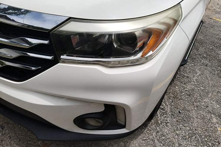 Used GAC Trumpchi GS4 2017 200T G-DCT Two-Wheel Drive Elite Edition Left Front Headlight
