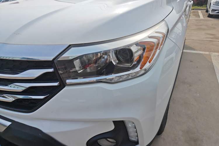 Used GAC Trumpchi GS4 2017 200T G-DCT Two-Wheel Drive Elite Edition Left Front Headlight