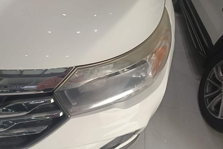 Used GAC Trumpchi GS4 2017 200T G-DCT Two-Wheel Drive Elite Edition Left Front Headlight