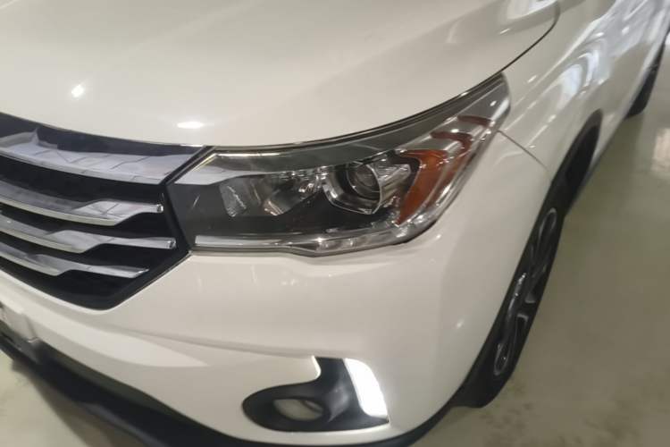 Used GAC Trumpchi GS4 2017 235T Automatic Two-Wheel Drive Elite Edition Left Front Headlight