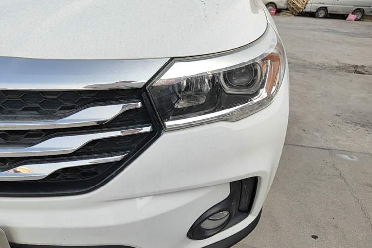 Used GAC Trumpchi GS4 2017 200T Manual Two-Wheel Drive Elite Edition Left Front Headlight