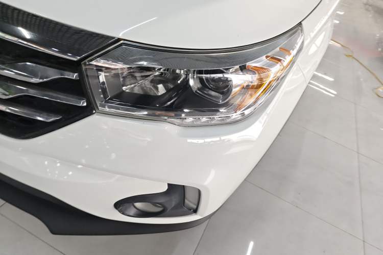 Used GAC Trumpchi GS4 2017 235T Automatic Two-Wheel Drive Elite Edition Left Front Headlight