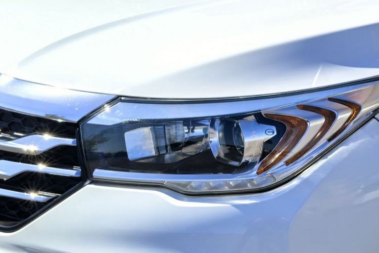 Used GAC Trumpchi GS4 2017 235T Automatic Two-Wheel Drive Luxury Smart Connectivity Version Left Front Headlight