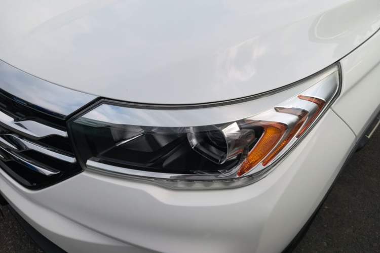Used GAC Trumpchi GS4 2017 235T Automatic Two-Wheel Drive Elite Edition Left Front Headlight
