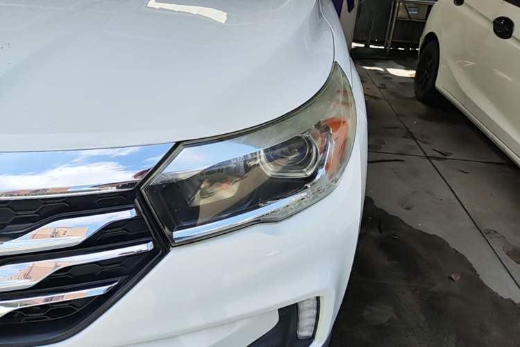 Used GAC Trumpchi GS4 2017 200T G-DCT Two-Wheel Drive Elite Edition Left Front Headlight