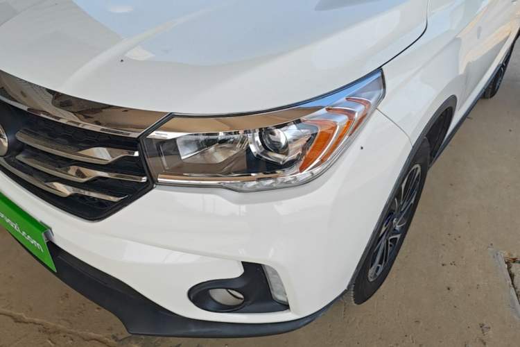 Used GAC Trumpchi GS4 2017 235T Automatic Two-Wheel Drive Elite Edition Left Front Headlight