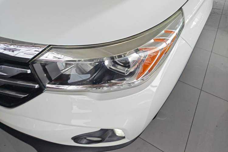 Used GAC Trumpchi GS4 2017 235T Automatic Two-Wheel Drive Elite Edition Left Front Headlight
