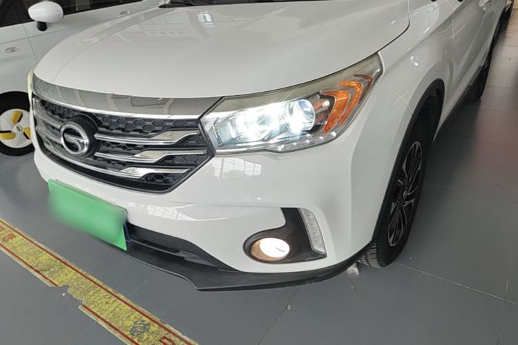 Used GAC Trumpchi GS4 2017 235T Automatic Two-Wheel Drive Elite Edition Left Front Headlight