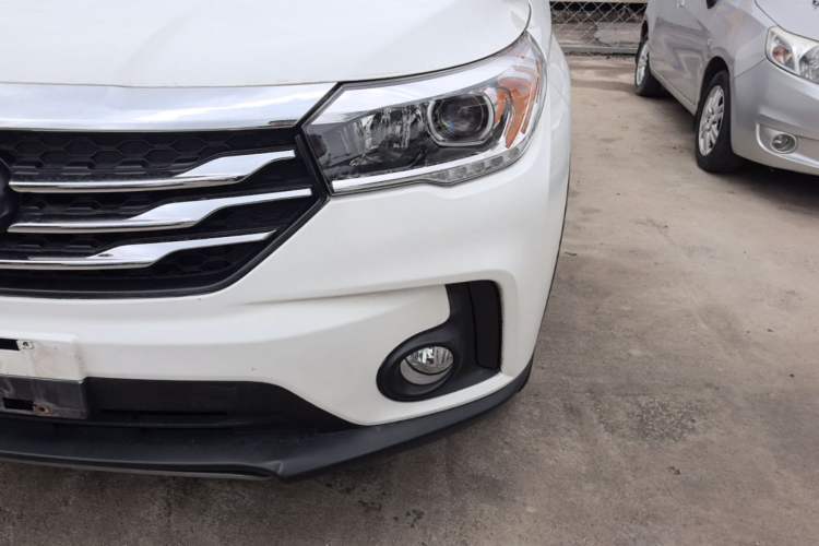 Used GAC Trumpchi GS4 2017 200T Manual Two-Wheel Drive Elite Edition Left Front Headlight
