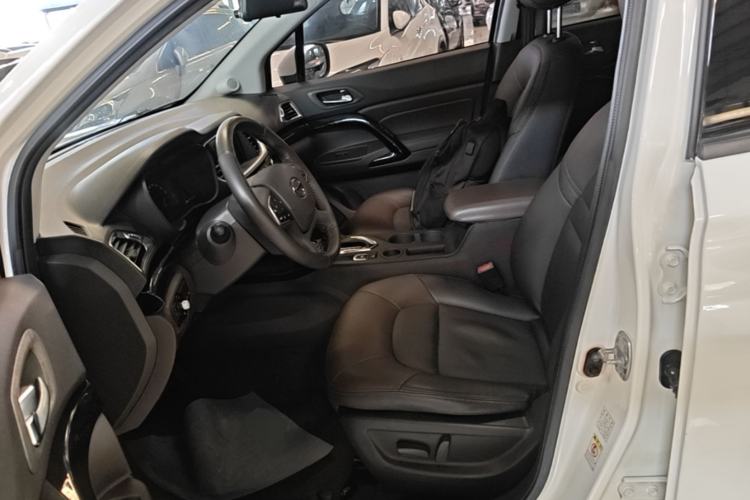 Used GAC Trumpchi GS4 2017 235T Automatic Two-Wheel Drive Luxury Smart Connectivity Version Left Front Seat