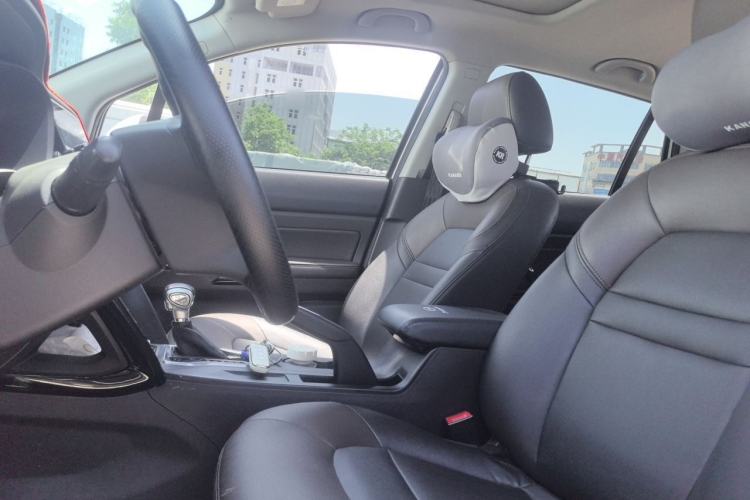 Used GAC Trumpchi GS4 2017 200T G-DCT Two-Wheel Drive Elite Edition Left Front Seat