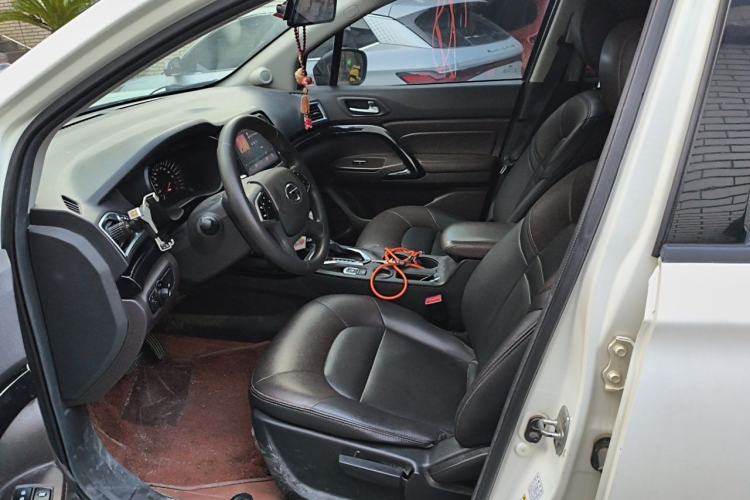 Used GAC Trumpchi GS4 2017 235T Automatic Two-Wheel Drive Elite Edition Left Front Seat