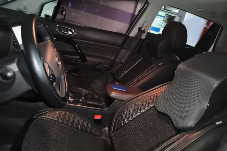Used GAC Trumpchi GS4 2017 235T Automatic Two-Wheel Drive Elite Edition Left Front Seat