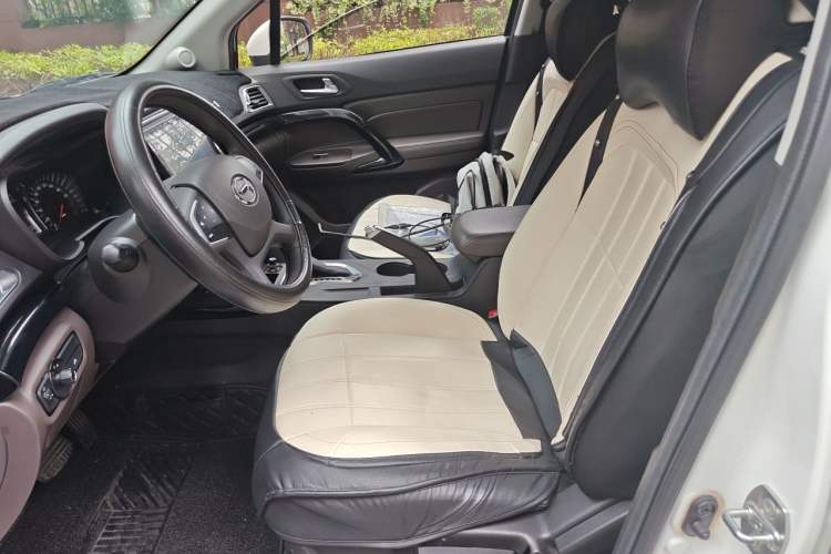 Used GAC Trumpchi GS4 2017 200T G-DCT Two-Wheel Drive Elite Edition Left Front Seat