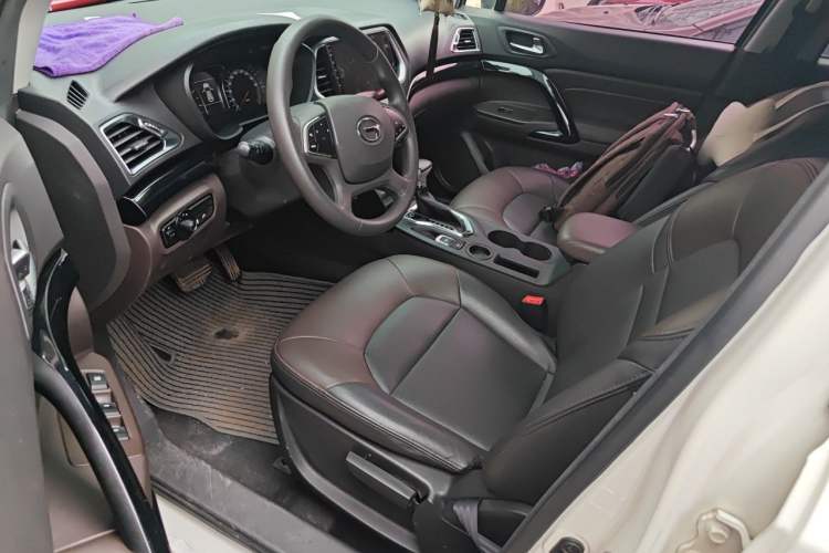 Used GAC Trumpchi GS4 2017 235T Automatic Two-Wheel Drive Elite Edition Left Front Seat