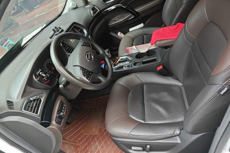 Used GAC Trumpchi GS4 2017 235T Automatic Two-Wheel Drive Luxury Smart Connectivity Version Left Front Seat