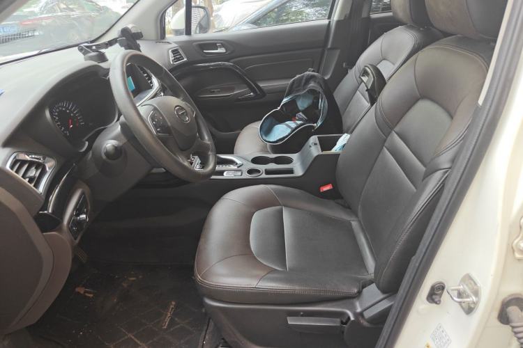 Used GAC Trumpchi GS4 2017 200T G-DCT Two-Wheel Drive Elite Edition Left Front Seat