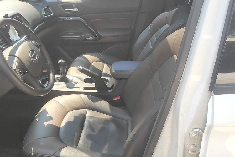 Used GAC Trumpchi GS4 2017 200T Manual Two-Wheel Drive Luxury Edition Left Front Seat