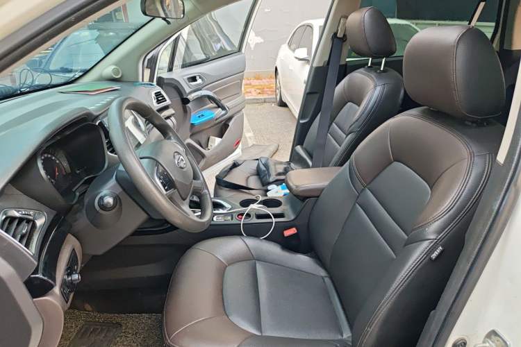 Used GAC Trumpchi GS4 2017 235T Automatic Two-Wheel Drive Elite Edition Left Front Seat